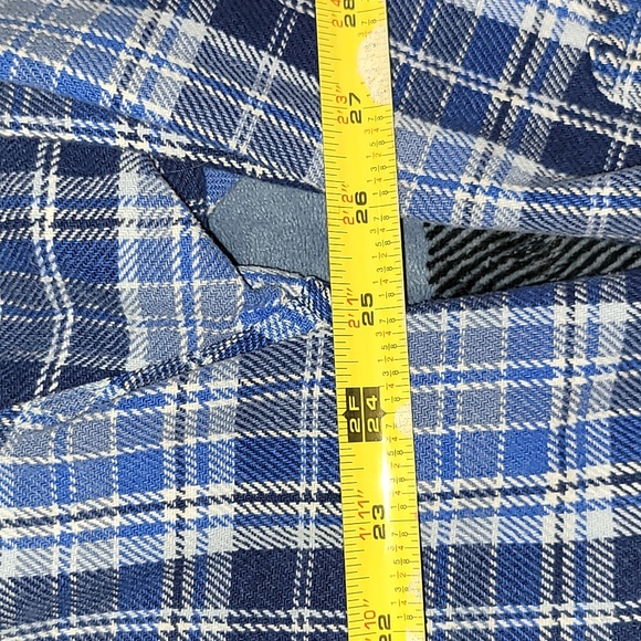 Vintage. Wrangler Riggs Workwear. Heavyweight Flannel. Men's XL - Picture 10 of 16